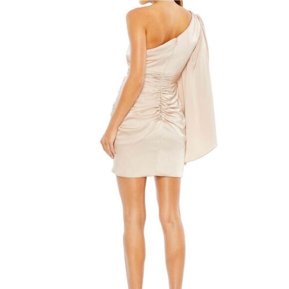 Ieena for Mac Duggal 68302 One Sleeve Tulip Hem Dress SIZE 4 NWT Retail $358 - Picture 2 of 7